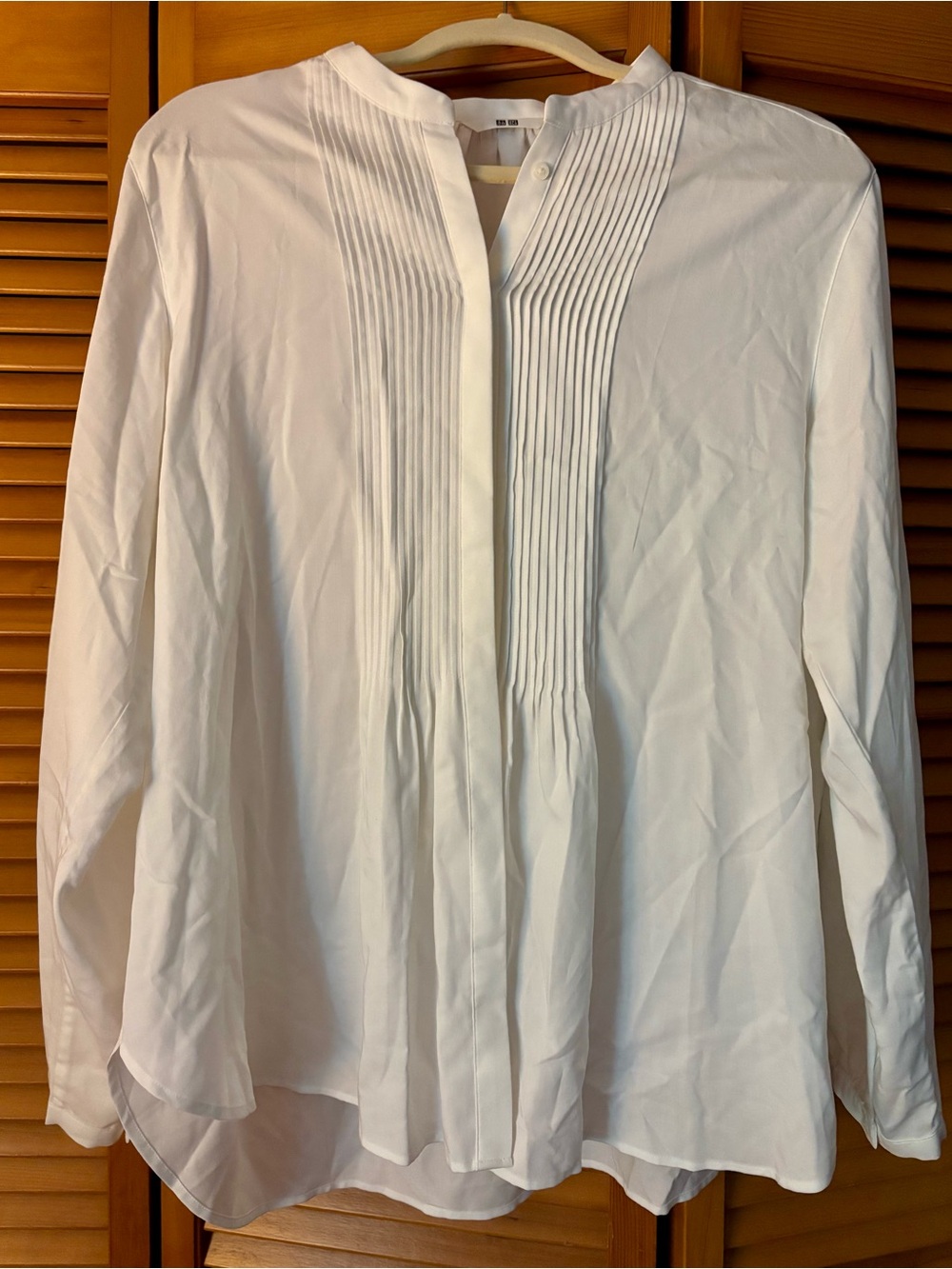 Uniqlo White Pintuck Band-Collar Blouse